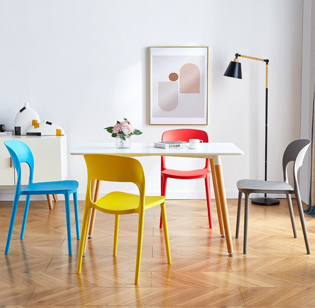 Indoor/Outdoor Plastic Dining Chair Stackable for Restaurant/Apartment
