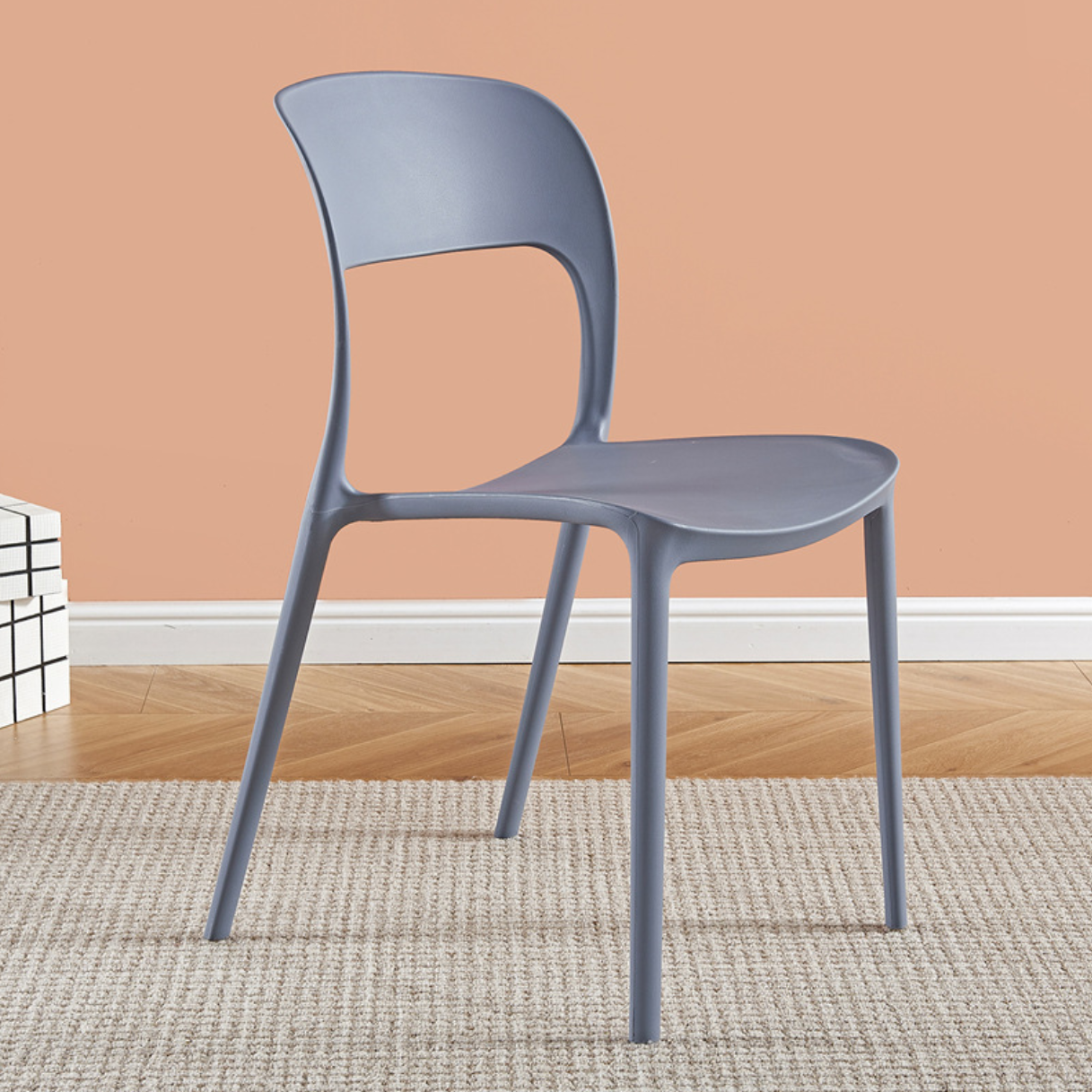Indoor/Outdoor Plastic Dining Chair Stackable for Restaurant/Apartment