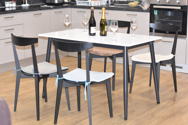 Modern Simple Design Dining Table for Living Room/Hotel/Apartment